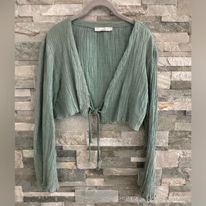 Savannah Morrow size medium, cropped, sage, green 100% cotton spring jacket